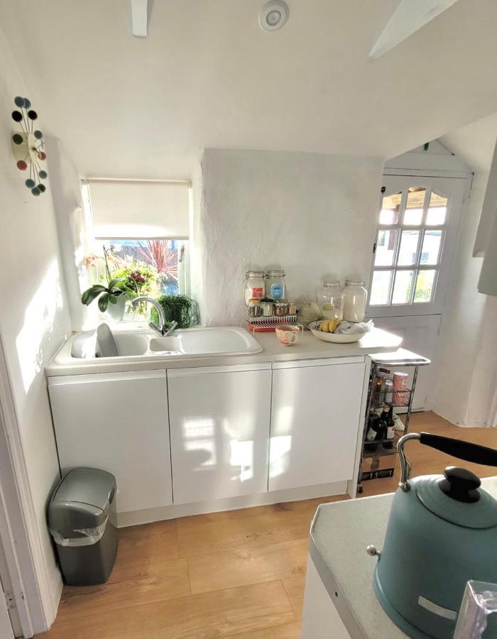 Idyllic Cornish Cottage, Superking Bed, Private Garden Dogs Welcome Truro Exterior foto