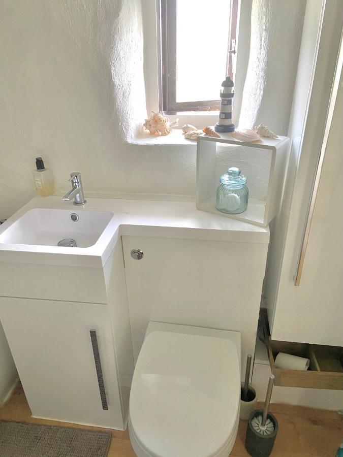 Idyllic Cornish Cottage, Superking Bed, Private Garden Dogs Welcome Truro Exterior foto