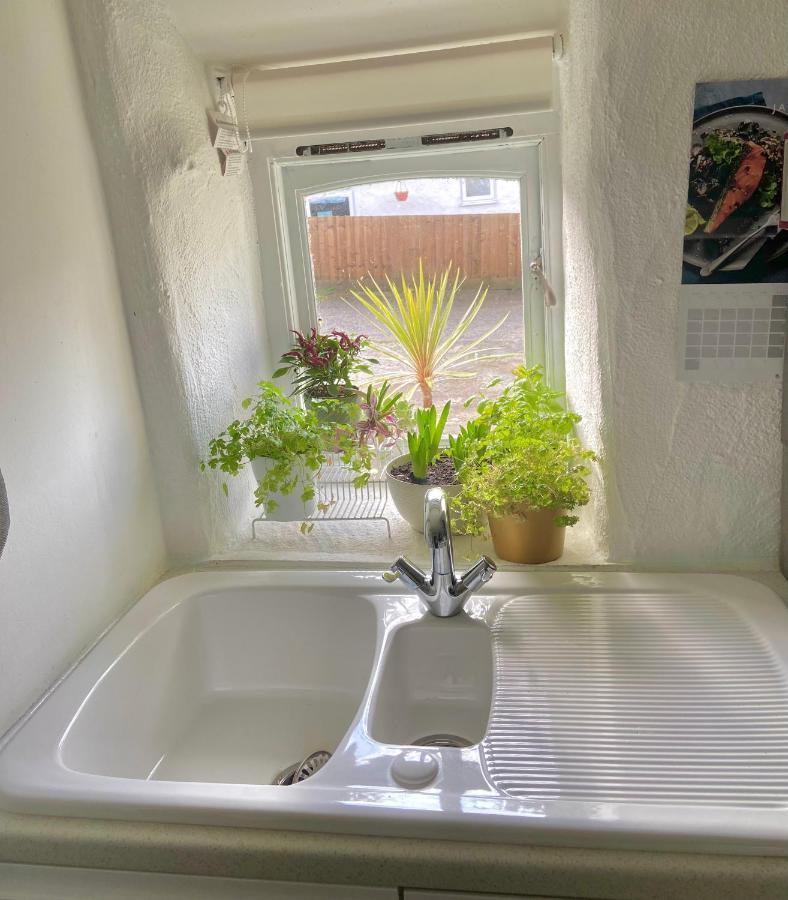 Idyllic Cornish Cottage, Superking Bed, Private Garden Dogs Welcome Truro Exterior foto