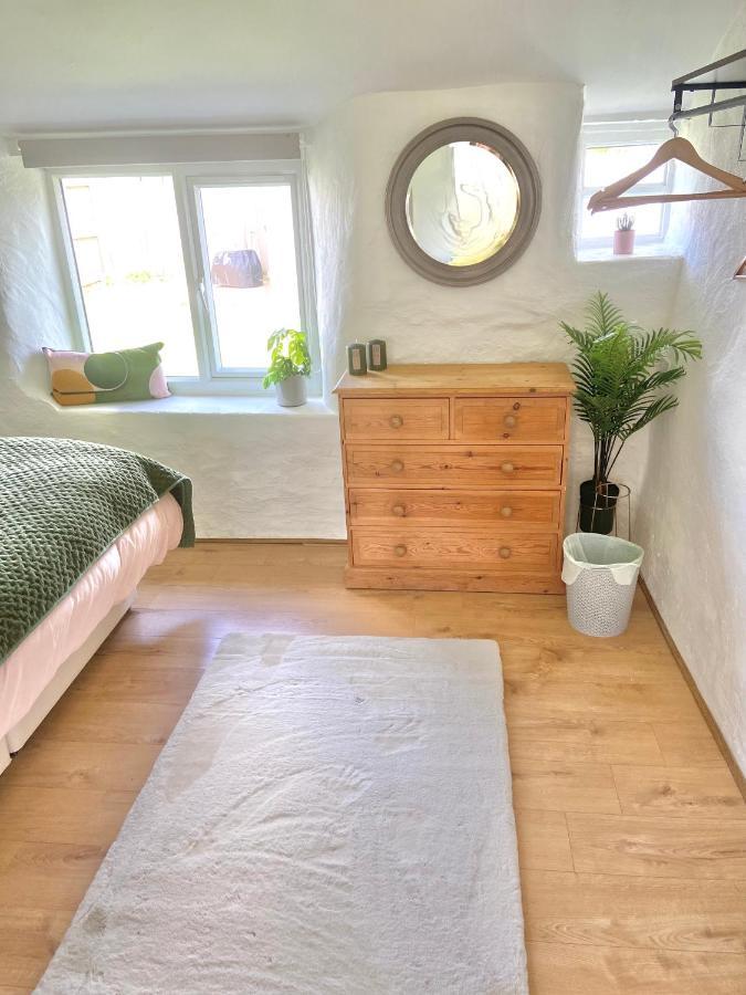 Idyllic Cornish Cottage, Superking Bed, Private Garden Dogs Welcome Truro Exterior foto